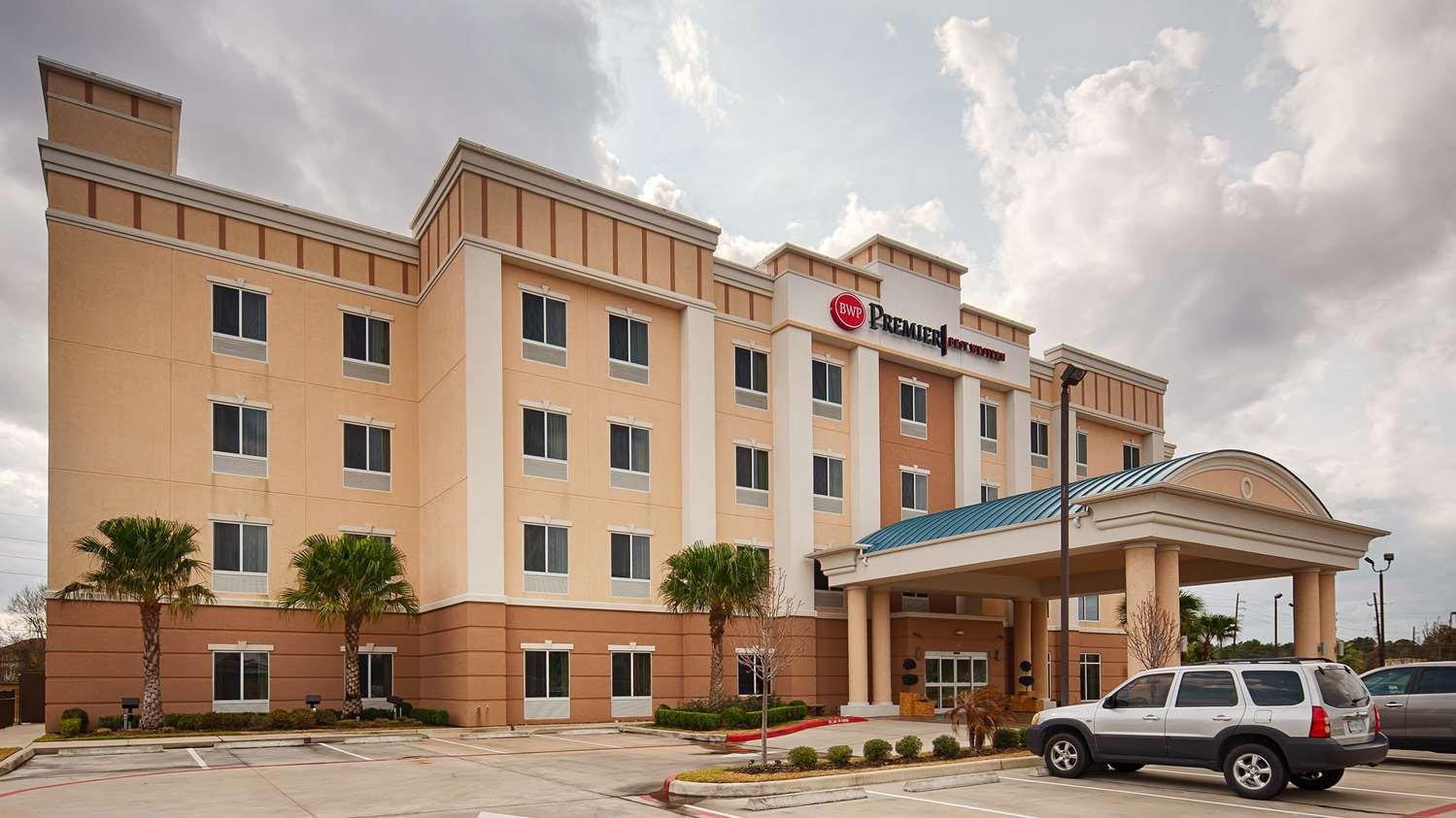 Best Western Premier Ashton Suites - Willowbrook Хюстън Екстериор снимка