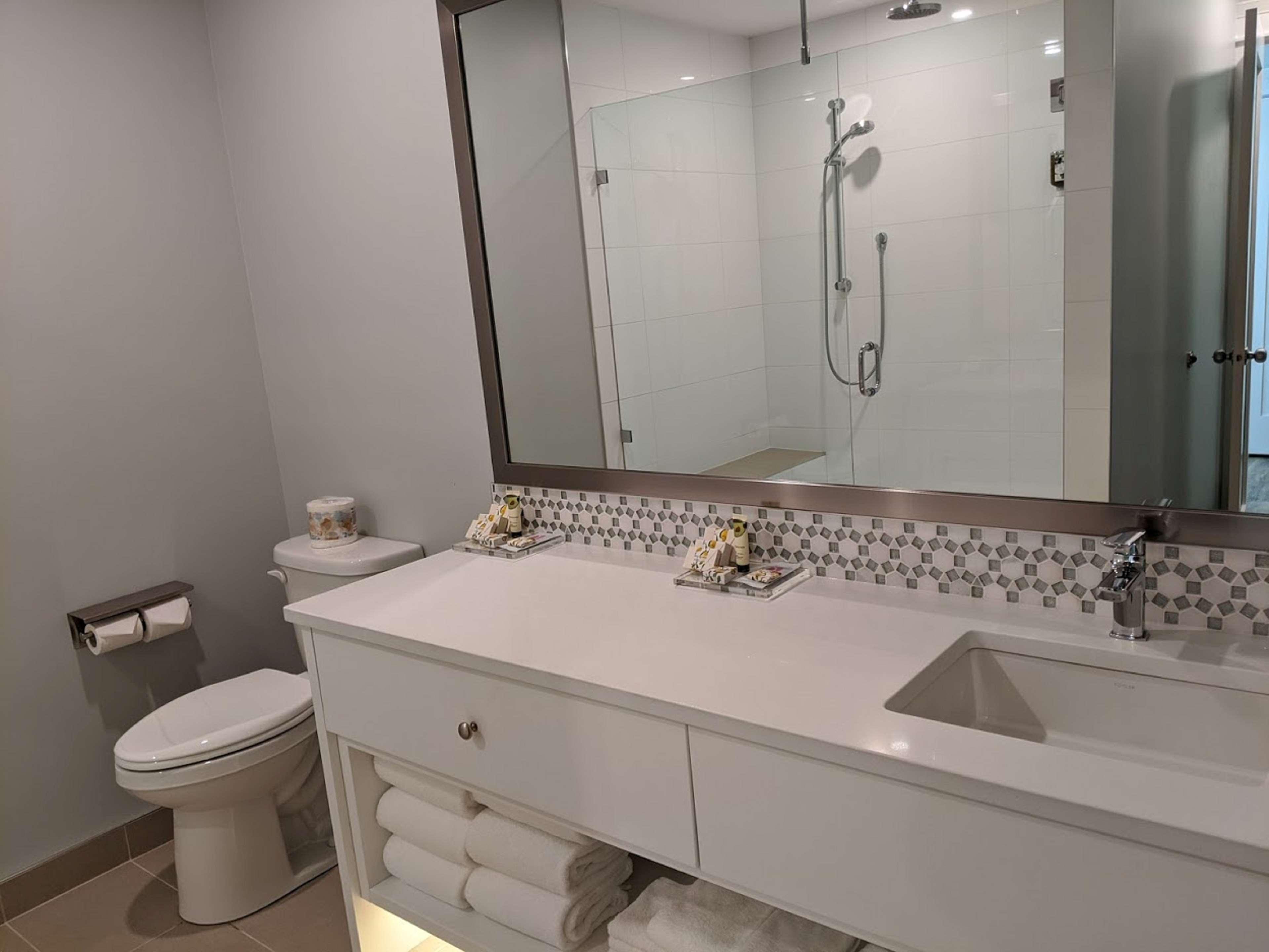 Best Western Premier Ashton Suites - Willowbrook Хюстън Екстериор снимка