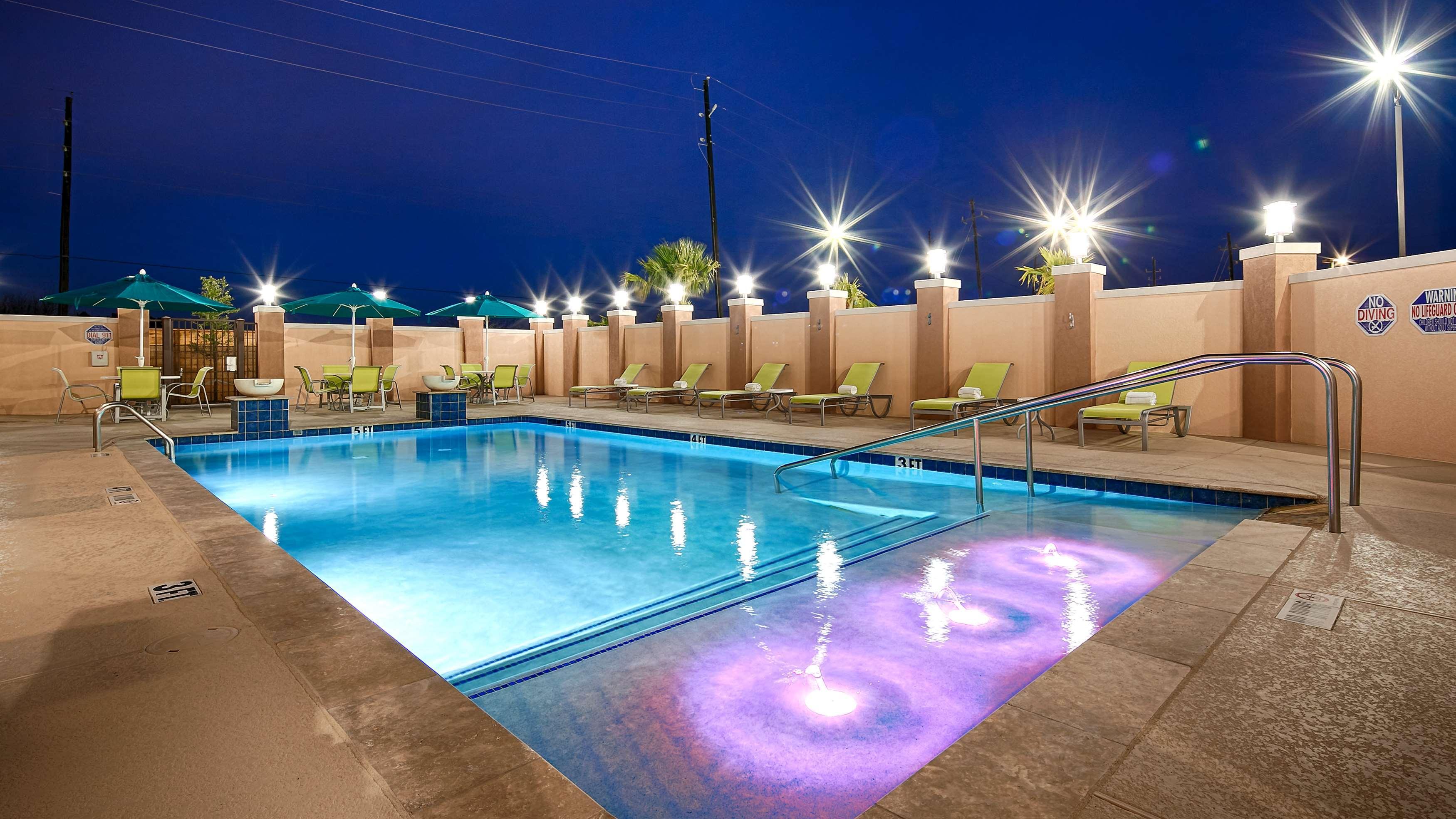 Best Western Premier Ashton Suites - Willowbrook Хюстън Екстериор снимка