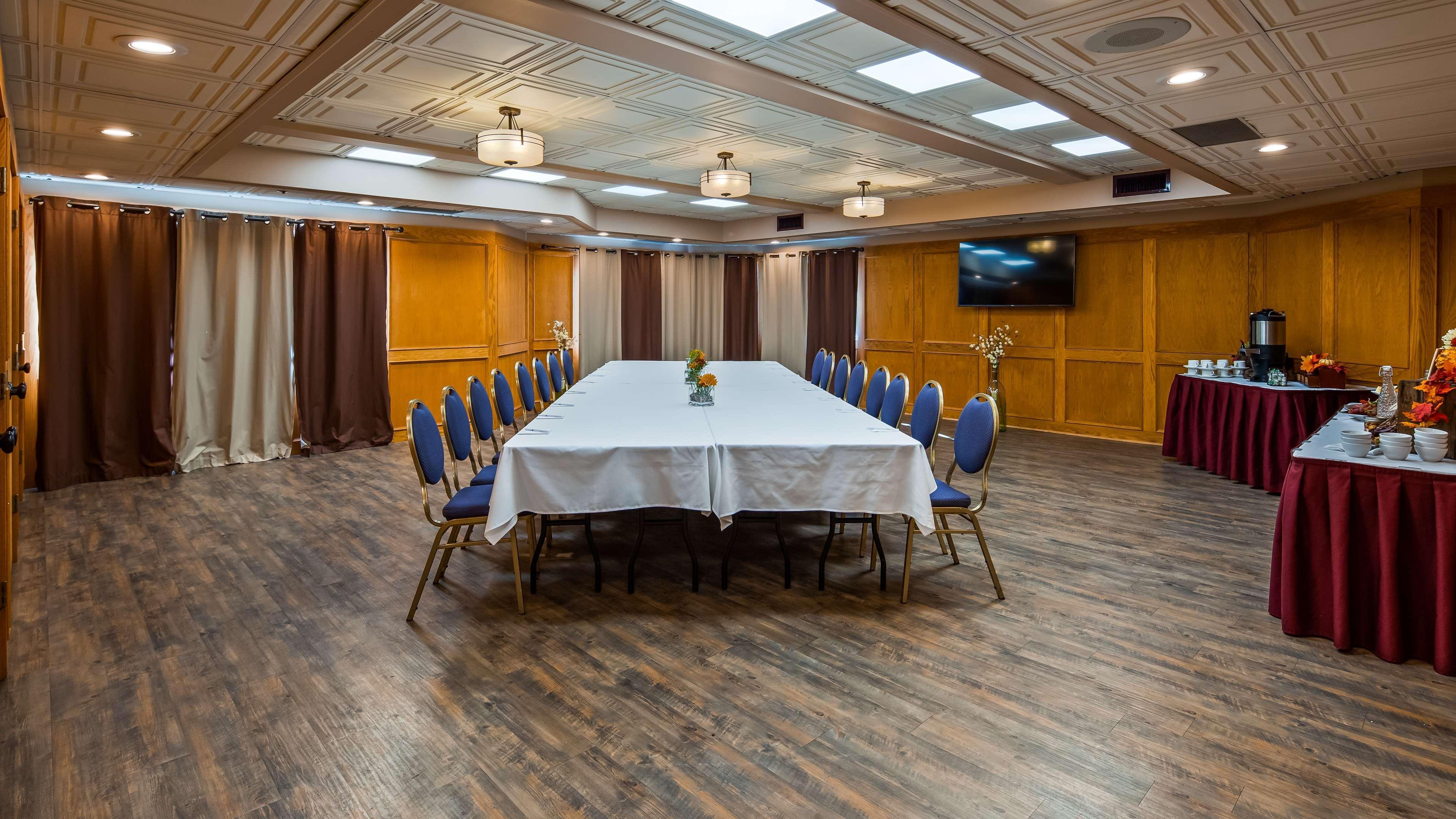 Best Western Premier Ashton Suites - Willowbrook Хюстън Екстериор снимка