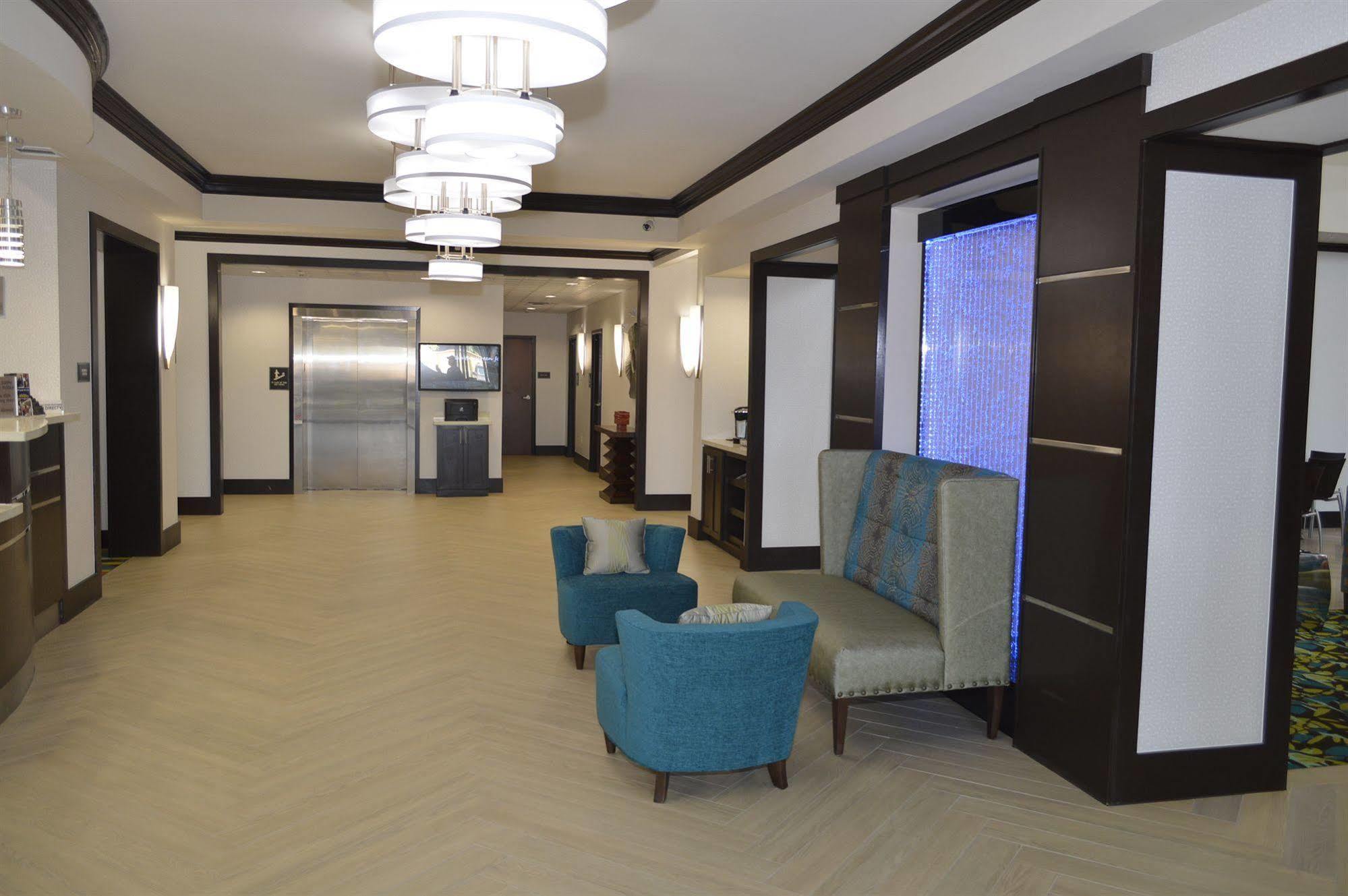Best Western Premier Ashton Suites - Willowbrook Хюстън Екстериор снимка